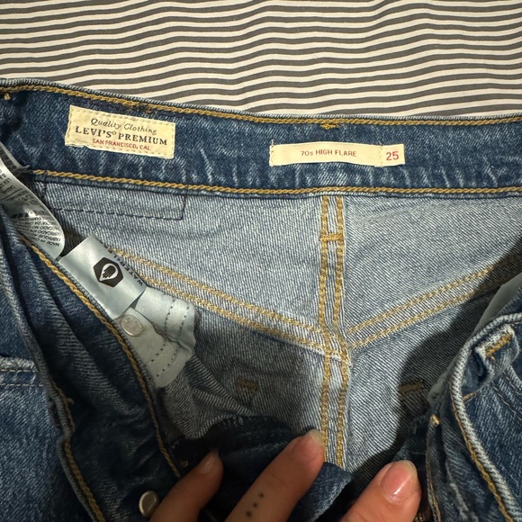 Levi’s 70s high rise Jeans - Picture 4 of 7